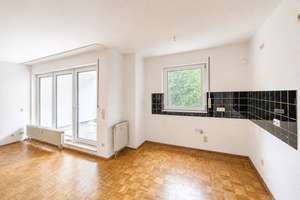 Attraktive Eigentumswohnung mit großzügiger Loggia in Gelsenkirchen-Buer – Die vollständige Adresse der Immobilie erhältst du vom Anbieter., 45894 Buer, Gelsenkirchen – Vorschaubild 8