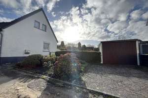Renovierungsbedürftiges Einfamilienhaus mit Garage und großem Süd-Grundstück – Die vollständige Adresse der Immobilie erhältst du vom Anbieter., 52477 Alsdorf – Vorschaubild 2