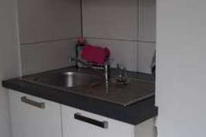 Zwei Zimmer in Bielefeld: Ihr neuer Lebensmittelpunkt im Dachgeschoss – Die vollständige Adresse der Immobilie erhältst du vom Anbieter., 33719 Heepen, Bielefeld – Vorschaubild 4