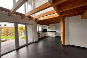 Großzügiges 8-Zimmer-Haus mit 278 m², Galerie, Garten und Bürooption in Göttingen – Dawesbreite 4, 37079 Elliehausen, Göttingen – Vorschaubild 3