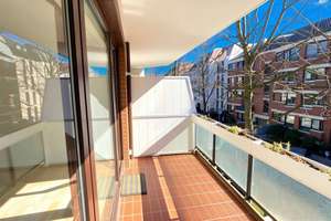 Hamburg-Eppendorf | Eigentumswohnung | 60 m² | 2 Zimmer | Süd-Balkon | TG-Stellplatz inklusive – Die vollständige Adresse der Immobilie erhältst du vom Anbieter., 20251 Eppendorf, Hamburg – Vorschaubild 3