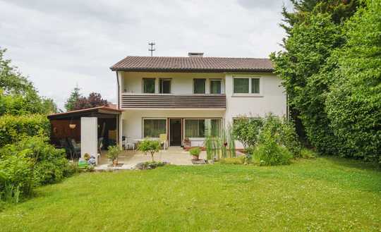 Großzügiges Einfamilienhaus mit großem Garten in ruhiger Ortsrandlage