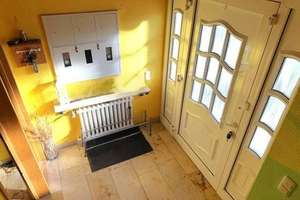 Freistehendes Wohnhaus mit Einliegerwohnung, zwei Garagen, zwei Stellplätzen und sonnigem Grundstück – Die vollständige Adresse der Immobilie erhältst du vom Anbieter., 41334 Nettetal – Vorschaubild 3