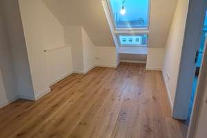 Exklusive sanierte 3-Zimmer Maisonette-Dachgeschosswohnung in der Düsseldorfer Innenstadt – Kasernenstraße 17-19, 40213 Carlstadt, Düsseldorf – Vorschaubild 12