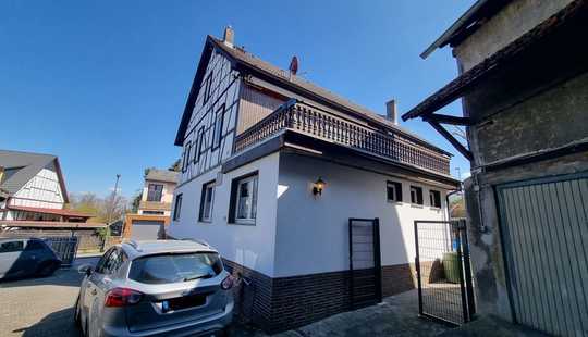 Bild von Zweifamilienhaus mit weiterer Ausbaumöglichkeit!
