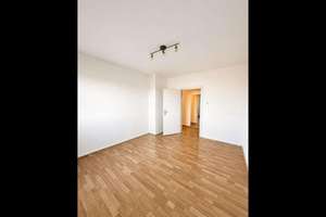 Attraktive, helle Maisonette-Wohnung mit Terrasse und Weitblick – Yorckstr -, 40476 Derendorf, Düsseldorf – Vorschaubild 3