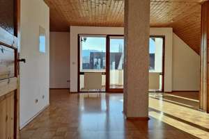 Komfortable, hübsche 3,5 ZW (DG) mit Turmbergblick in Karlsruhe Grötzingen – Die vollständige Adresse der Immobilie erhältst du vom Anbieter., 76229 Grötzingen, Karlsruhe – Vorschaubild 3