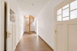 Helle Maisonettewohnung mit zwei Balkonen im wunderschönen Gohlis!