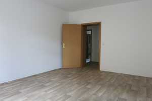 Schicke kleine Wohnung im 1. OG - mit Einbauküche und Balkon! – Bernhardstraße 39, 9126 Chemnitz – Vorschaubild 7