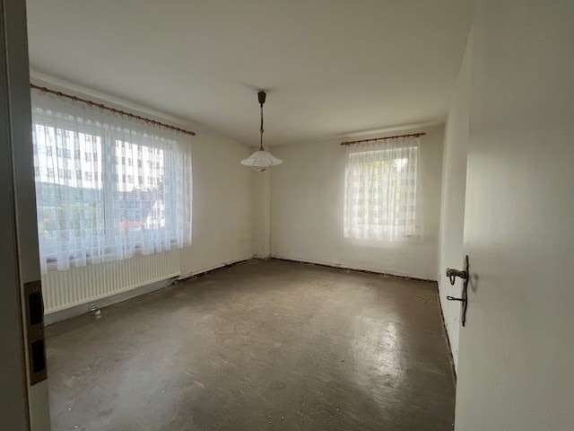 Immobilie in Bad Berka - Familienfreundliches Haus mit großem Garten in Bad Berka

 - Bild 0