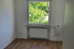Attraktives 5-Zimmer-Reihenhaus mit gehobener Innenausstattung und EBK in Bonn Oberkassel – Bonn – Vorschaubild 3