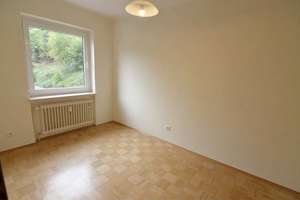 Schöne Wohnung mit drei Zimmern und Balkon in Koblenz – Am Brünnchen 2, 56072 Metternich, Koblenz – Vorschaubild 4