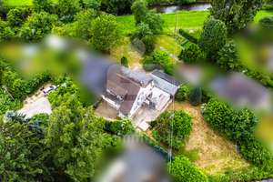 Zuhause im Grünen – Charmantes Zweifamilienhaus mit Gästehaus! – Die vollständige Adresse der Immobilie erhältst du vom Anbieter., 51503 Rösrath – Vorschaubild 1