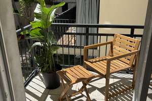 Helle, möblierte Wohnung mit sonnigem Balkon im Schillerkiez