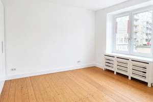 Charmante Altbauwohnung in Golzheim - nur 2 Minuten zum Rhein / Loggia – 40474 Golzheim, Düsseldorf – Vorschaubild 8