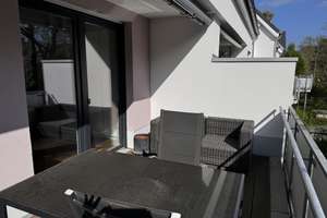 LICHTDURCHFLUTETE WOHNUNG IM NEUBAU MIT LUXUS EBK – Christophstr 6, 40225 Bilk, Düsseldorf – Vorschaubild 2