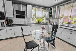 Modernes Einfamilienhaus mit Wintergarten, gepflegtem Garten, Photovoltaikanlage und E-Ladestation i – Die vollständige Adresse der Immobilie erhältst du vom Anbieter., 27578 Lehe, Bremerhaven – Vorschaubild 4