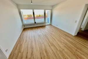 Helle, umfangreich renovierte 2-Zimmerwohnung (5. Etage) mit Balkon & Fahrstuhl, zentrale Lage – Daimlerstrasse 2, 65197 Rheingauviertel / Hollerborn, Wiesbaden – Vorschaubild 2