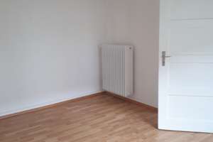 Gutgelegene 3-Zimmerwohnung im Ringgebiet – Heinrich-Heine-Str. 8, 38102 Östliches Ringgebiet, Braunschweig – Vorschaubild 2