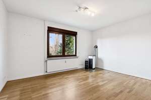 *HERRSCHAFTLICHES EIN-/ZWEIFAMILIENHAUS mit Blick auf die Skyline von Essen-Steele* – Die vollständige Adresse der Immobilie erhältst du vom Anbieter., 45276 Steele, Essen – Vorschaubild 8