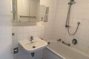 lichtdurchflutete 3-Raum-Wohnung mit Balkon - WE 27 – Nicolaistr. 35, 8209 Auerbach/Vogtland – Vorschaubild 10