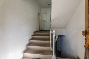 Landhausflair! Charmante 3,5-Raum-Maisonette mit rd. 110 m², Loggia und Garten in Stadtwald  – Die vollständige Adresse der Immobilie erhältst du vom Anbieter., 45134 Stadtwald, Essen – Vorschaubild 3