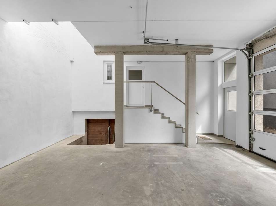 Kleine 39qm Halle/Garage