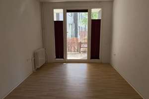 Riesige Familienwohnung mit Terrasse und Gäste-WC!  – Simon-Bolivar-Straße 19, 13055 Alt-Hohenschönhausen, Berlin – Vorschaubild 5