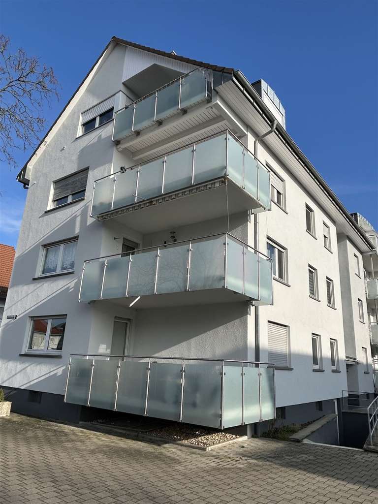 Immobilie in Durmersheim - Großzügige 4-Zimmer-Wohnung in gepflegten Mehrfamilienhaus in Durmersheim - Bild 0