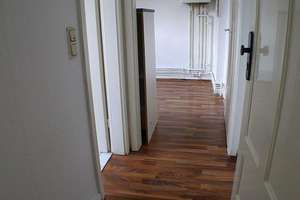 Helle Dachwhg. am Ortsrand Wi-Rambach! 2 ZKB -41 m² mit EBK + Laminat € 580,- + NK – Niedernhausener Straße 144, 65207 Rambach, Wiesbaden – Vorschaubild 3