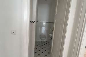 Gepflegte 3-Zimmer-Wohnung mit Balkon im 2. OG in Wiesbaden – Schiersteinerstr. 25, 65187 Rheingauviertel / Hollerborn, Wiesbaden – Vorschaubild 8