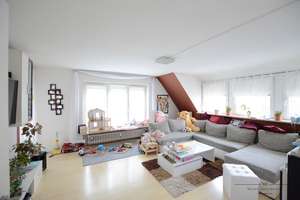 Vielseitiges Zweifamilienhaus in ruhiger Lage – Die vollständige Adresse der Immobilie erhältst du vom Anbieter., 90455 Kornburg, Worzeldorf, Nürnberg – Vorschaubild 3