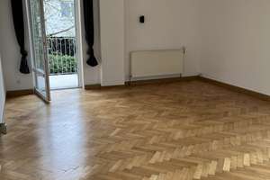 Helle und zentrumsnahe 4-Zimmer-Wohnung mit Balkon in der Oststadt von Reutlingen – Die vollständige Adresse der Immobilie erhältst du vom Anbieter., 72764 Reutlingen-Mitte, Reutlingen – Vorschaubild 3