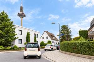 Ginnheim! Durchdachte 3-Zimmer mit Balkon, Einbauküche, Klimaanlage und optionalem Stellplatz – 60431 Ginnheim, Frankfurt am Main – Vorschaubild 1