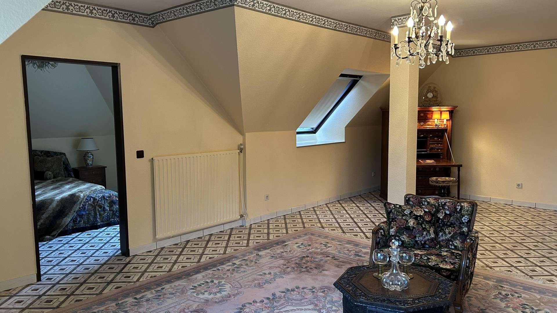 Immobilie in Tangstedt - Attraktive Doppelhaushälfte mit 9 Zimmern in ruhiger Südlage - Bild 3