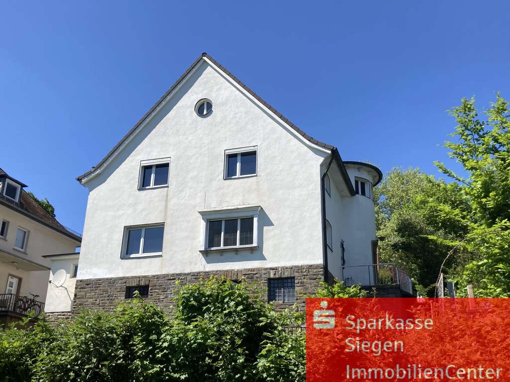 Stilvolles Stadthaus in beliebter Wohnlage am Siegener Giersberg