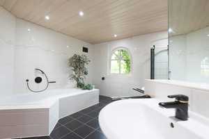 NEUER PREIS! Repräsentatives und stilvolles Architektenhaus mit idyllischem Garten, Teich und Garage – Rhein-Sieg-Kreis – Vorschaubild 68