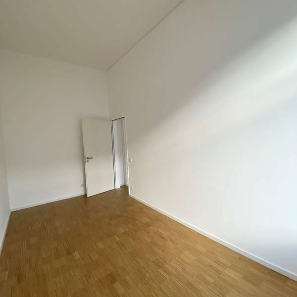 *** gehobene - 2-Zimmer-Wohnung - kernsaniert u. modern - im Denkmalobjekt - TOP Westpark Lage ***