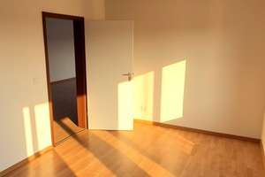 [VAC-16404] - Attraktive 3 Zimmer Wohnung im 6. OG! – Warburghof 18, 30627 Groß-Buchholz, Hannover – Vorschaubild 3