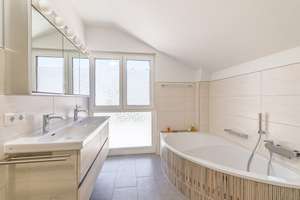 Stilvolles Einfamilienhaus mit Aufzug, Designküche und exklusiver Ausstattung! – Die vollständige Adresse der Immobilie erhältst du vom Anbieter., 77955 Ettenheim – Vorschaubild 15