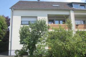 Charmante Dachgeschosswohnung in Köln-Lind - gemütliches Wohnen mit Flair