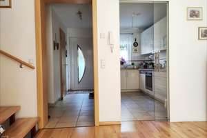 Attraktives Eigenheim in Waldtrudering - Reihenmittelhaus – Friedenspromenade 7a, 81827 Waldtrudering, München – Vorschaubild 2