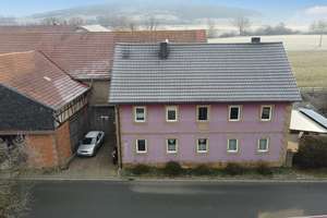 Ländliches Anwesen ideal für Pferdehaltung – mit Wiese und Stall – Die vollständige Adresse der Immobilie erhältst du vom Anbieter., 96190 Untermerzbach – Vorschaubild 2