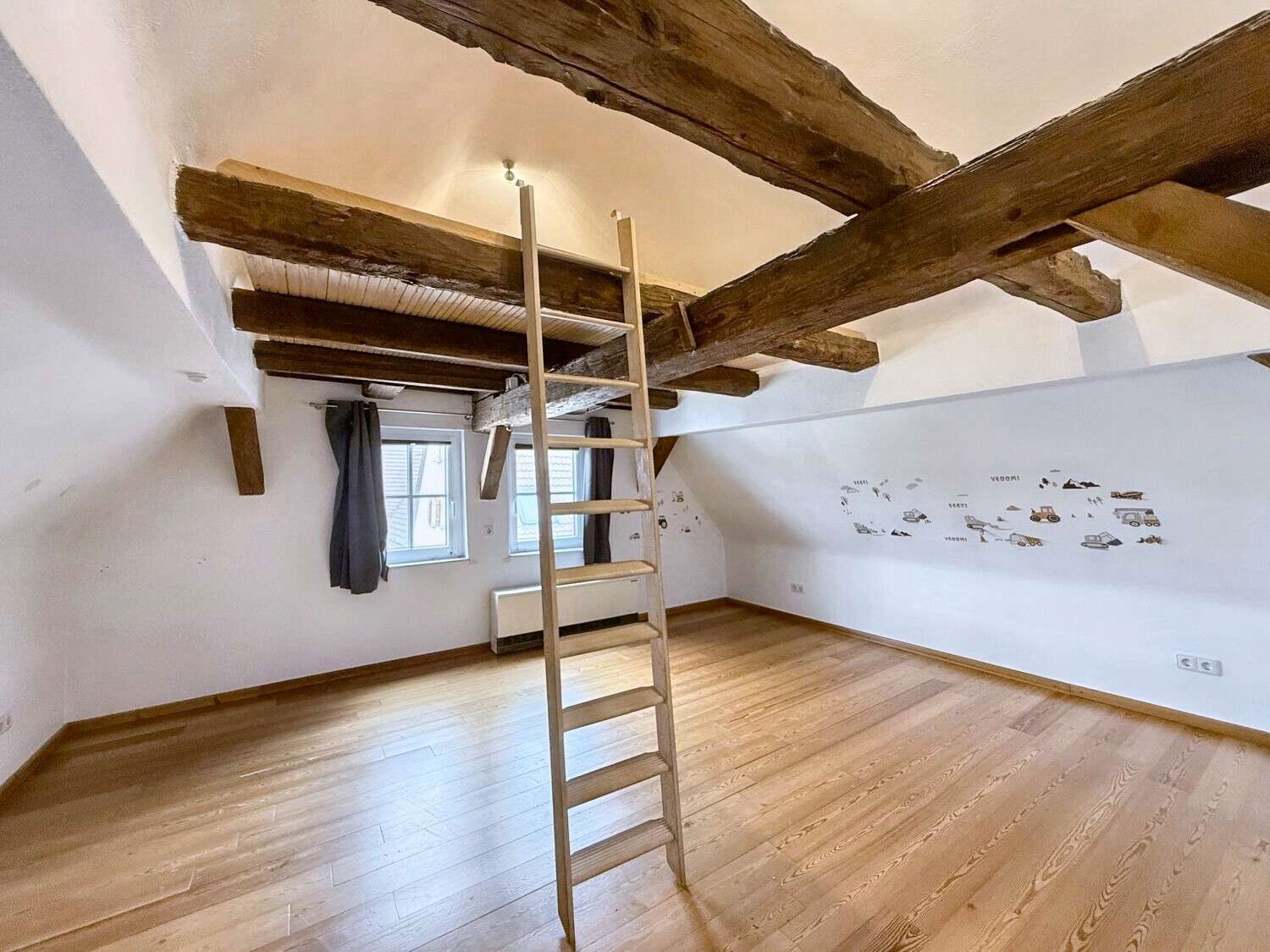 Immobilie in Wiernsheim - Kernsaniertes Fachwerkhaus - Bild 3