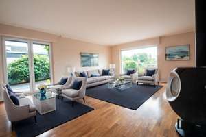 Panoramablick – Gartenidylle trifft Wohnkomfort – Die vollständige Adresse der Immobilie erhältst du vom Anbieter., 45259 Heisingen, Essen – Vorschaubild 3