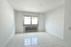 Sonnenverwöhnte renovierte 4-ZKB EG-Wohnung mit Terrasse, Garten und Garage – Weinstraße 2, 66129 Bübingen, Saarbrücken – Vorschaubild 7