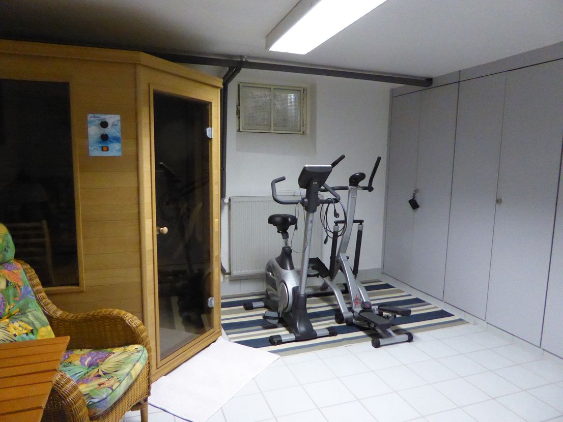 Ein Haus für die große Familie...V-E-R-K-A-U-F-T.. image