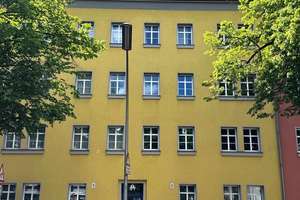 KEINE KÄUFERPROVISION - BEZUGSFREI nach Modernisierung | 2,5 Zimmer | EBK | Sonnen-LOGGIA – Die vollständige Adresse der Immobilie erhältst du vom Anbieter., 12105 Tempelhof, Berlin – Vorschaubild 20