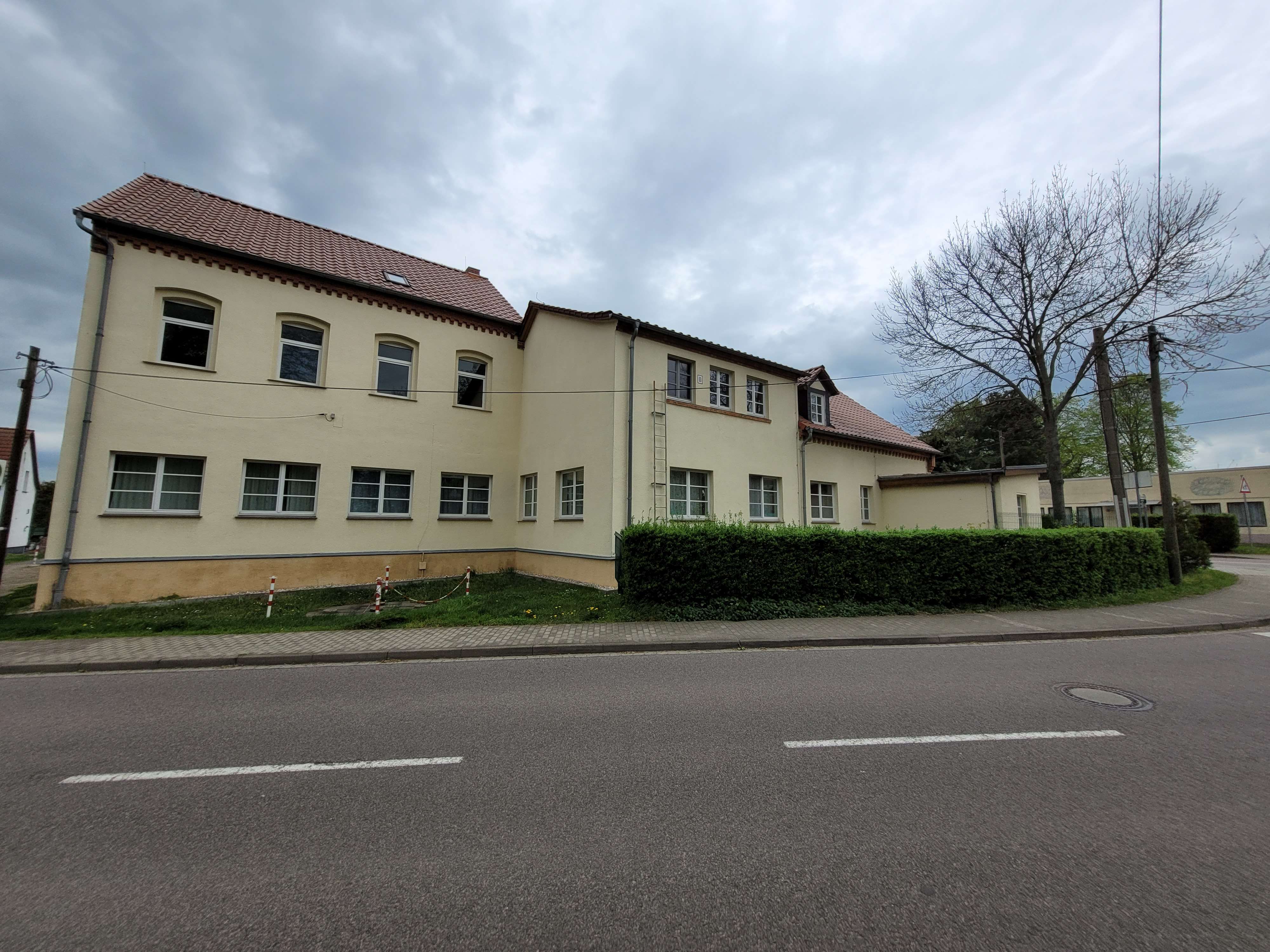 Ehemaliger Kindergarten mit separater Wohneinheit, Saalekreis – Bild 3