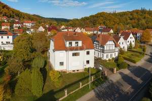 Charmantes Familienhaus mit großem Garten und vielseitigen Möglichkeiten! – Die vollständige Adresse der Immobilie erhältst du vom Anbieter., 99817 Stadtzentrum, Eisenach – Vorschaubild 3